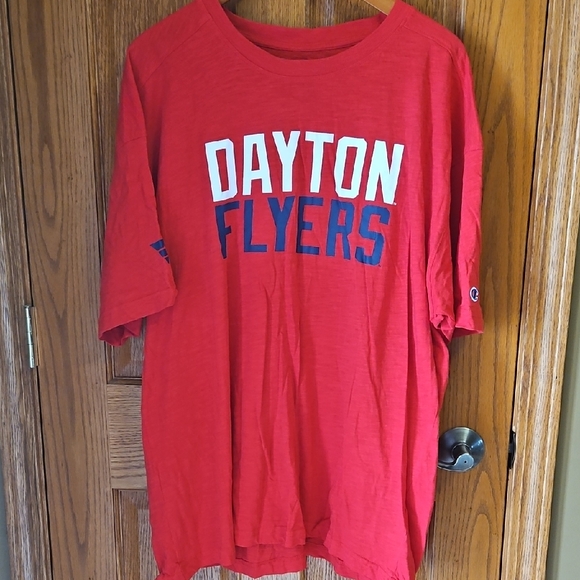 Champion Red Athletic T-Shirt University Of Dayton Flyers - Picture 1 of 5